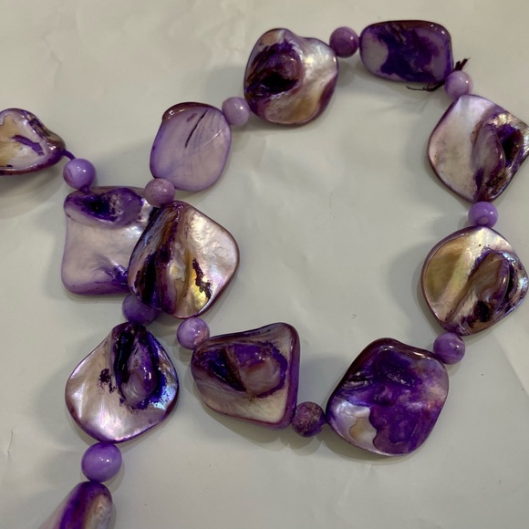 Mother of Pearl Shell Bracelet Set of 3 - Picture 4 of 4